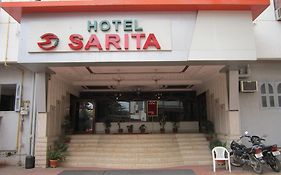 Hotel Sarita Surat